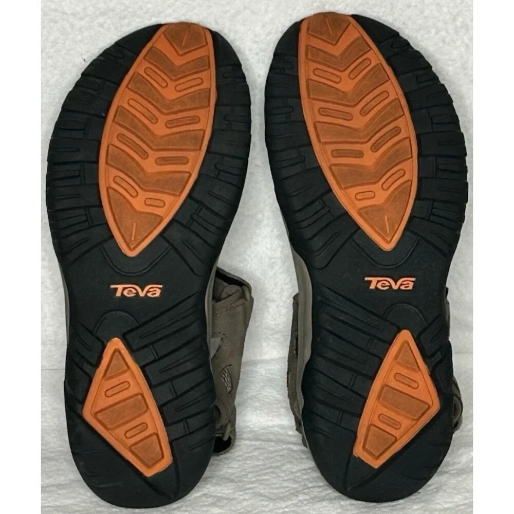 Teva Hudson Bungee Cord Sandals Men's Size 10 Brown Suede Hiking Strappy 1002433